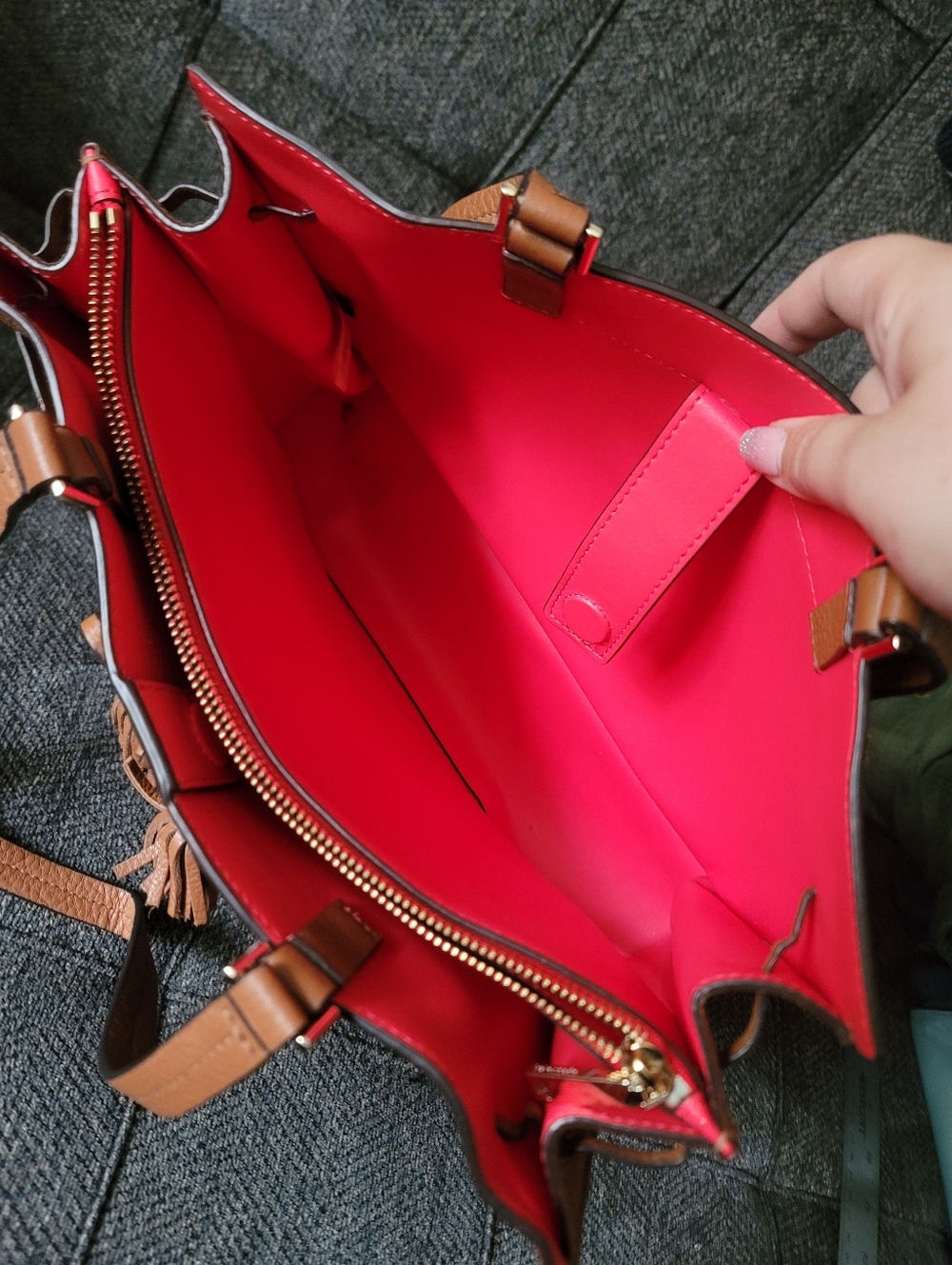 Kate Spade New York Hayes Street Isobel Leather Tote - Picture 10 of 16